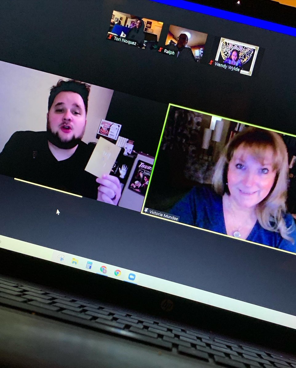 VMundae's tweet photo. Yet another fantastic virtual show from America’s Greatest Mind Reader, Joe Diamond! Thank you, Joe! You are simply amazing! #HowDoYouDoThat #MindReader #VirtualShow #Trending @JoeDiamondLive #AmericasGreatestMindReader #Fun #DateNight #thingstodo #Virtual https://t.co/7OWOQkd0Bx