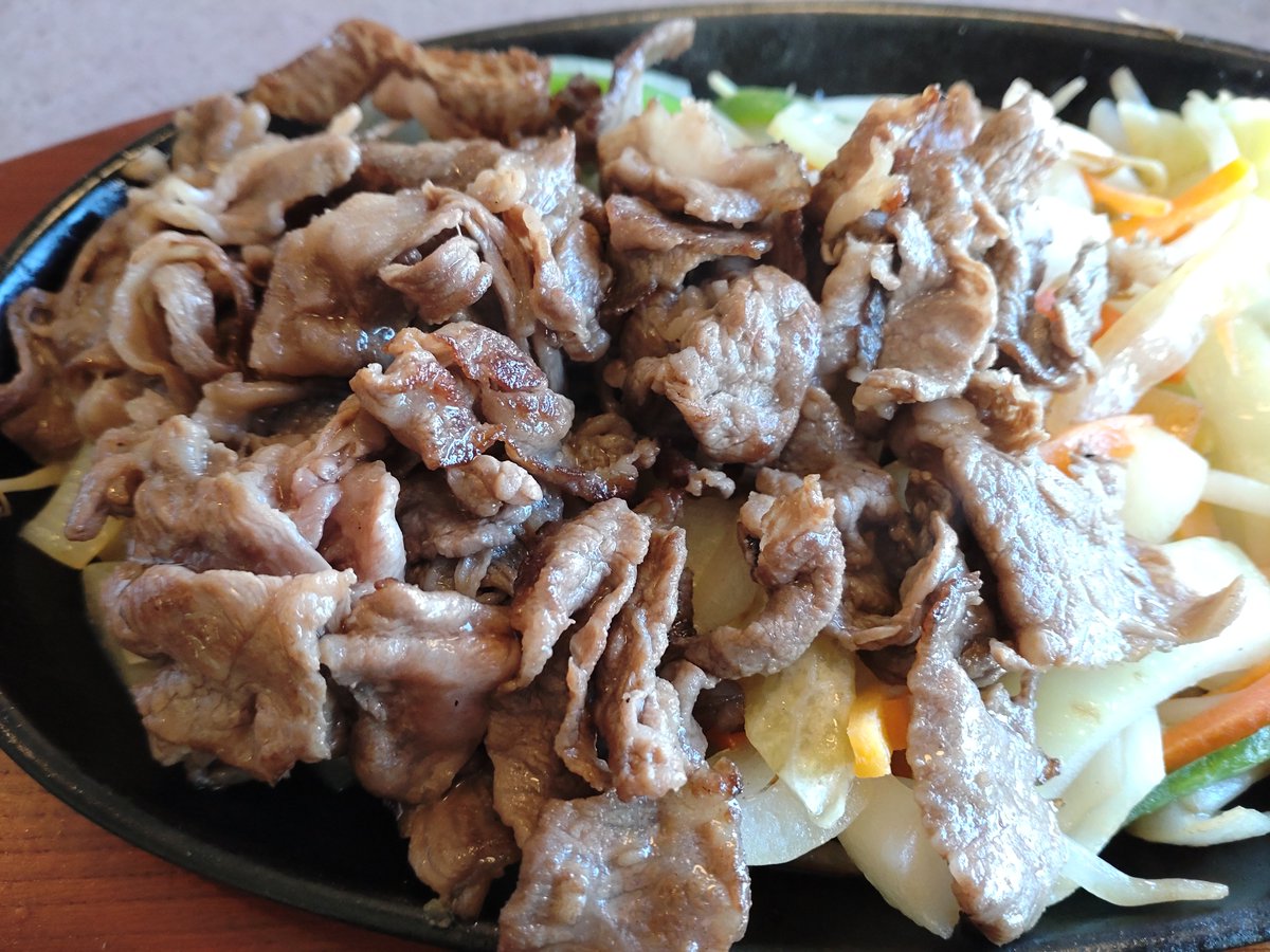 きょうのお昼ごはんは黒毛和牛鉄板焼♪ 肉食は進む＾＾ 肉の万世 秋葉原本店