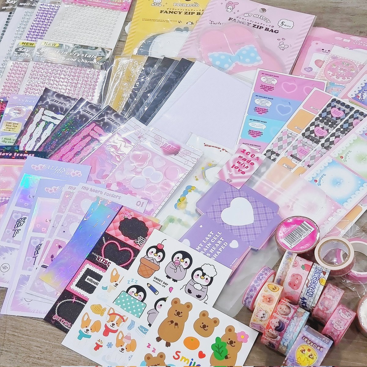 defscart's tweet photo. ꒰giveaway꒱ 🇵🇭ph only

total of 34 winners
𓂋 32 winners of
— noeasy album w/ 2 random pcs
— pressed on nails
— sticker
𓂋 2 winners of
— nacific product
— noeasy album w/ 2 random pcs
— sticker 

~mechanics
҂ like &amp; rt
҂ mbf @defscart and @loosroom
҂ ends on Jan 16
goodluck! 💓 https://t.co/W8dwGsLZn2