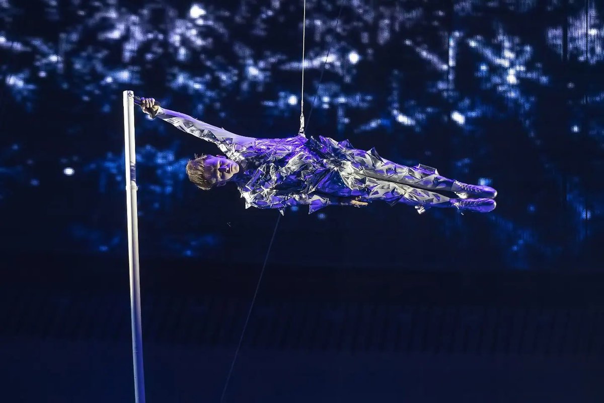 В снежном королевстве❄
Вероятно невероятная сказка до конца января в Большом Московском цирке🎪

🎟greatcircus.ru