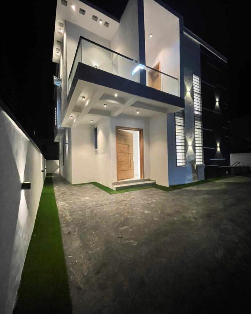 loft_code's tweet image. For sale: well finished 5 bedroom fully detached duplex with swimming pool. Located in victory estate, via Thomas estate, Ajah. Price: 130m
#TwitterBan #loftcode #ajah #lagos #duplex #RealEstate