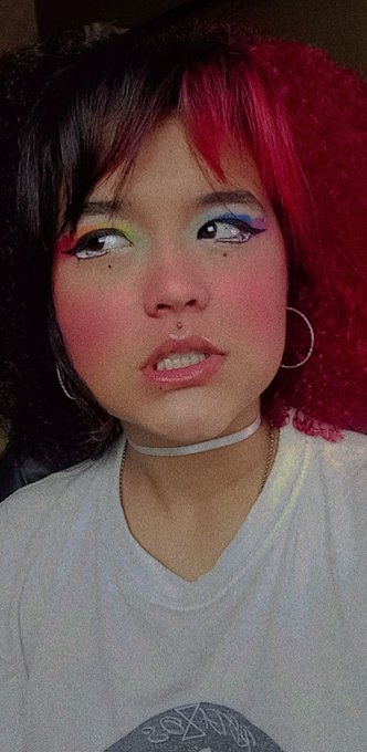 Buah pero es que estoy buen&iacute;sima, que hpta maquillaje 💕 https://t.co/tXftBe3QWH<a href="/tag/nuevafotodeperfil"class="tags"><span>#nuevafotodeperfil</span></a>