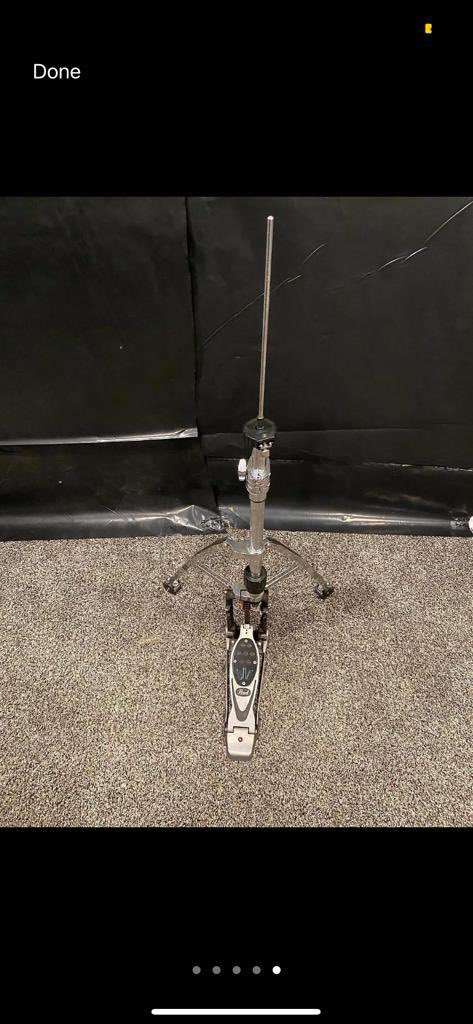 Estúpido y sensual hit hat de dos patitas