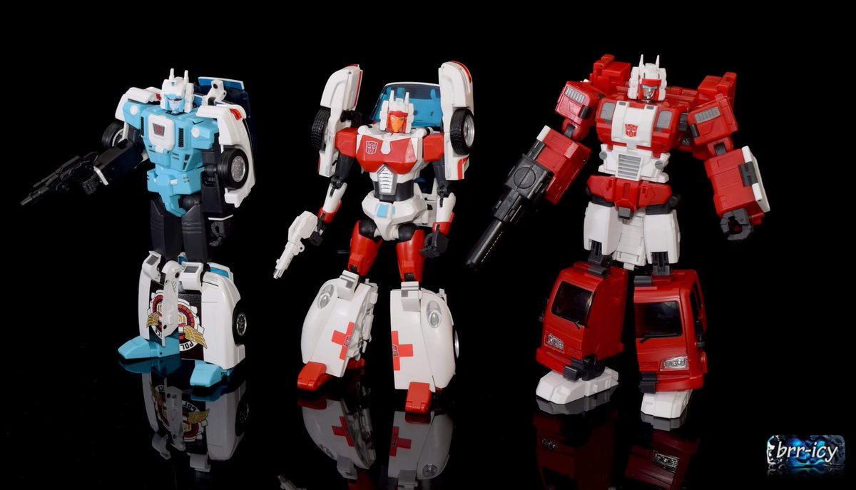 Kap arrived today from <a href="/fans_hobby/">FANS HOBBY</a> really sets this trio off.  Mp Masterforce is still amazing to me, can't wait to see what they do next