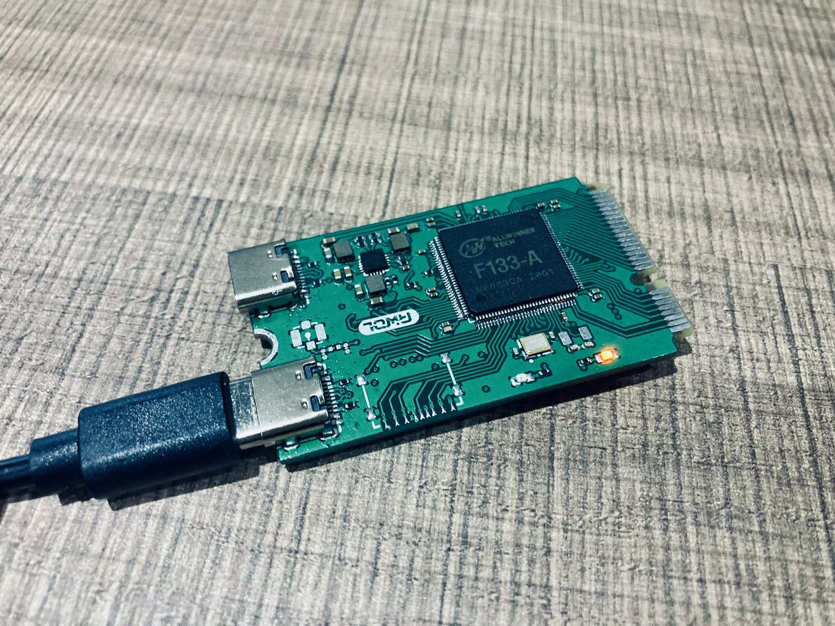 GLGH_'s tweet photo. YuzukiNezha D1s - The Open source tiny RISCV core for only 8 dollars 

Check out: https://t.co/LGt5476ybv https://t.co/XfEDY5xDuX