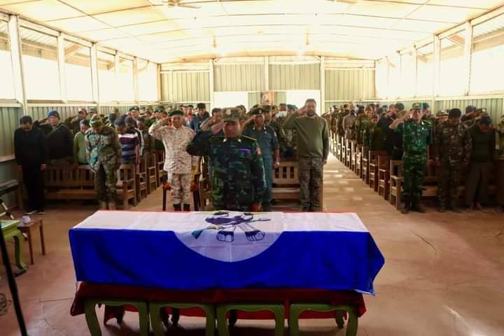 ayemyat01's tweet photo. Funeral of Salai VanSuiLian,37 yrs lieutenant sergeant in Chin National Army (CNA) who was killed in accidental landmine explosion on Jan 12 was held in the evening of Jan 12. Rest in power. #FreezePaymentsToJunta #2022Jan13Coup #WhatsHappeningInMyanmar https://t.co/gu2Tm3nP1L