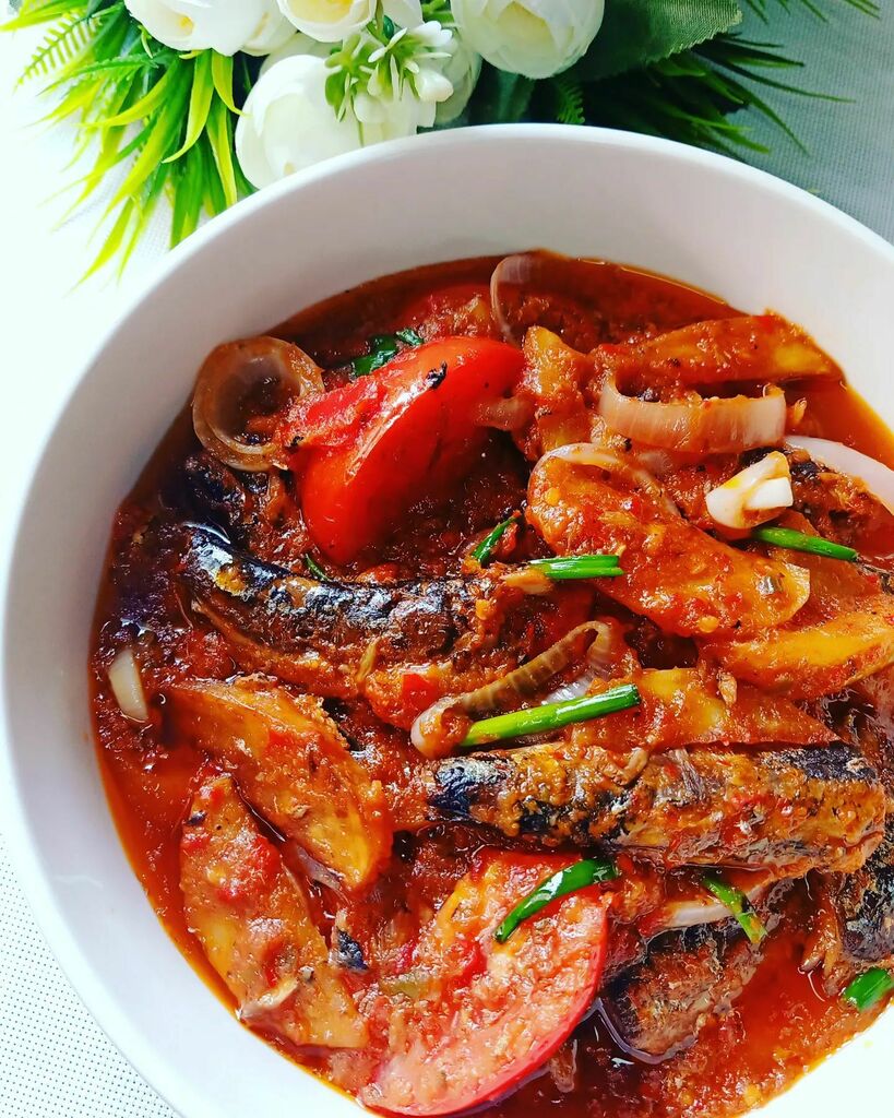 buatoranglapo's tweet image. Hari ni saya masak sambal sardin utk lunch.. Sardin ni memang kegemaran saya.. Siapa suka makan sardin macam saya, angkat tangan.. 🙋😂

Nanti saya akan upload video resepi kalau dah siap edit yea 😊

#sambalsardin #sedap #yummy #sambalsardine #buatoran… instagr.am/p/CYqEu_wlvoc/