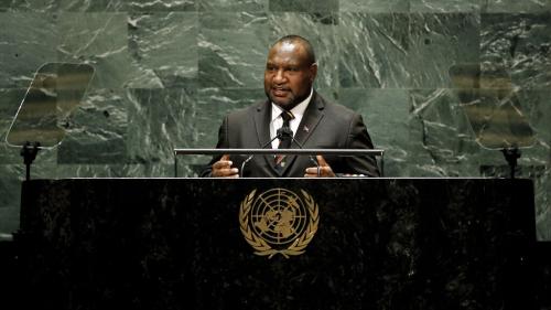 Our <a href="/hrw/">Human Rights Watch</a> World Report has just been released and features a chapter on the major human rights developments in 2021 in #PNG. Sadly, attacks on women and girls rights feature prominently! As does #COVID19 and threats to land and #environmental rights. hrw.org/world-report/2…