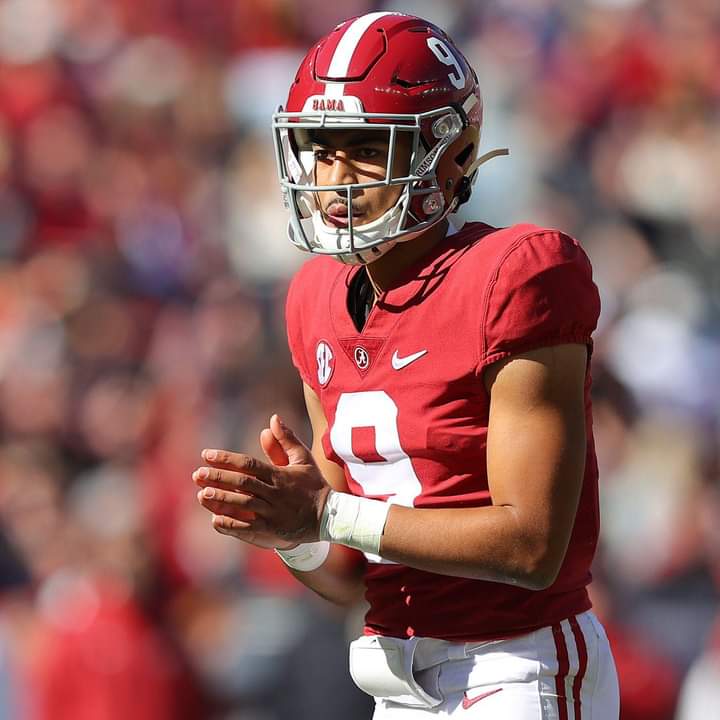 jerrysandersRTR's tweet photo. I see a lot of other SEC fans showing disapproval of Bryce Young. 

Fun Fact!
Bryce Young threw for 421 yards in the SEC Championship and 369 yards in the National Championship.. That’s 790 yards on the best defense in college football .. He also had a total of 5 TD's ... https://t.co/RDGQReetQp