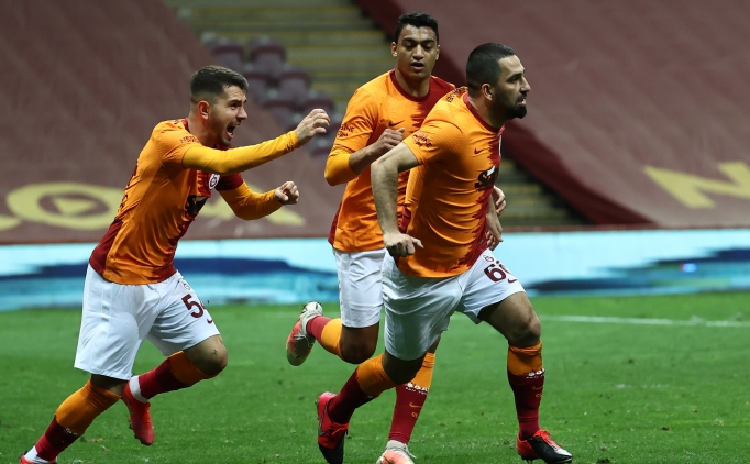 webaslan's tweet photo. Burak Elmas: "Arda, Galatasaray takımının kaptanıdır. Kontratı da devam etmektedir. İddiaların aksine Arda Turan ile yolları ayırmak gibi bir tasarrufumuz, düşüncemiz bulunmuyor. https://t.co/nmVnQ1DZc6