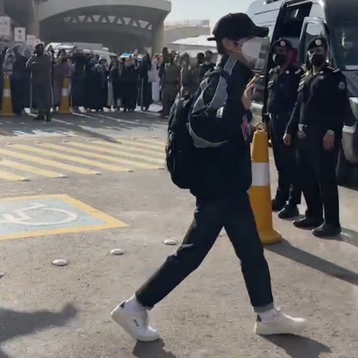 220113 Riyadh Airport Arrival 📸🐶