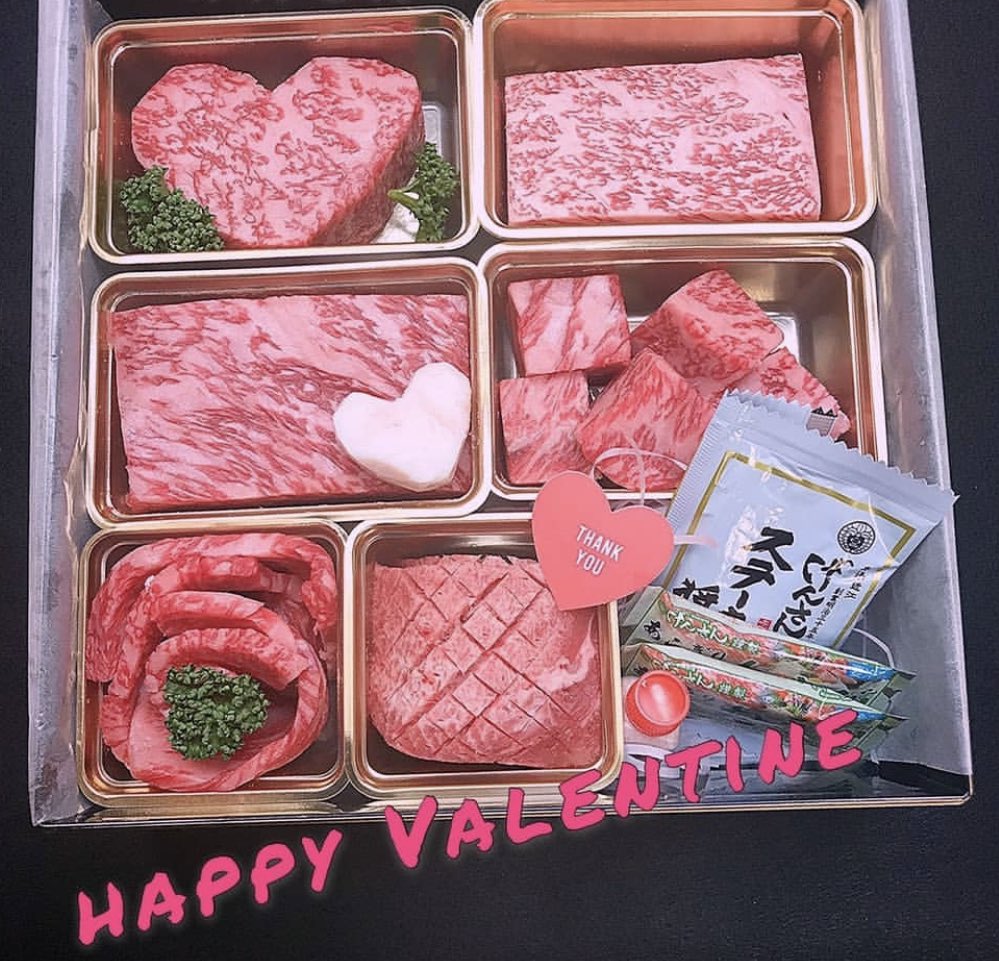 تويتر 肉のげんさん على تويتر まいどおおきに もうすぐバレンタインですね バレンタイン はちょっとオシャレで美味しい 肉チョコ はいかがですか 思い出に残るいつもと違うバレンタインに げんさん牛 の肉チョコ 各店舗スタッフまでお問い合わせ تويتر 肉のげんさん على تويتر まいどおおきに もうすぐバレンタインですね バレンタイン はちょっとオシャレで美味しい 肉チョコ はいかがですか 思い出に残るいつもと違うバレンタインに げんさん牛 の肉チョコ 各店舗スタッフまでお問い合わせ