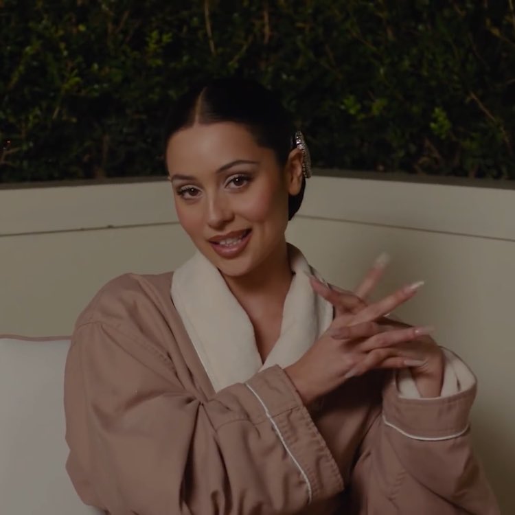 alexa demie for vogue