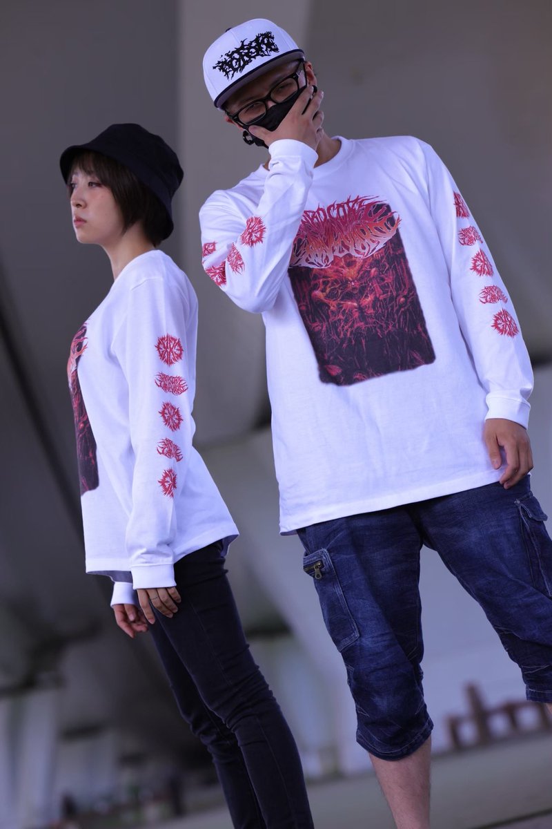 HCGRAVEYARD's tweet photo. 🆕MECHANDISE🆕

・HCGY -ABYSS- Tee
・HCGY -ABYSS- Long Sreeve Tee
・HCGY -ABYSS- Coach Jacket

Model
koma (@CEND_O) 161cm M着用
Nakiqlie (@Naki9lie) 171cm XL着用

Photo
WaQ (@W_a_Q_)

↓販売ページ
https://t.co/IpW38WKsQJ

#ハコレイヴ2

(4/4) https://t.co/H7nncdonTQ