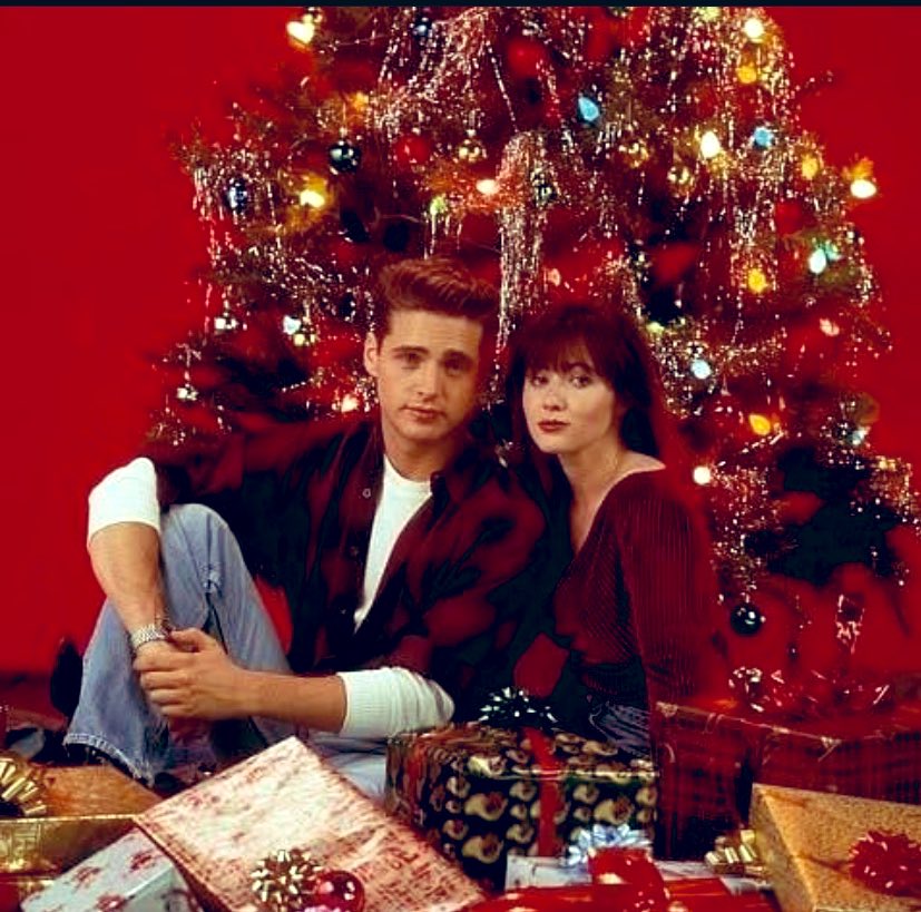 Hola, Hola 2022. Feliz Año y estrenamos nuevo numero de Teléfono para este nuevo año. Puedes interactuar con <a href="/Recuerdas_net/">Recuerdas.net</a> en el Numero 623 26 63 22 Guárdanos en tu teléfono. #FelizAño2022