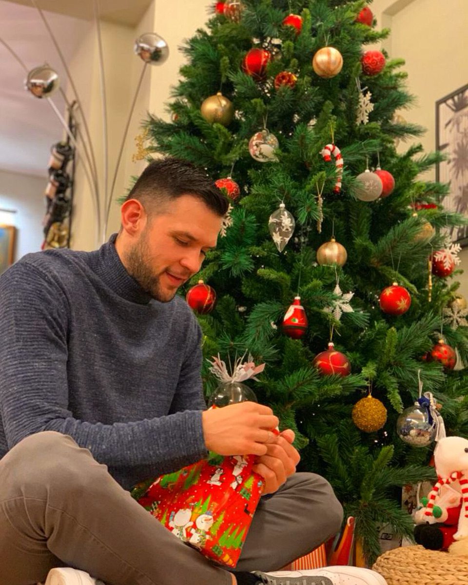 New year, new goals and challenges, new experiences! I wish this new year brings us health and helps us create very powerful moments personally, professionally and with our families!
Happy 2022 to everyone!

#newyear #happynewyear #goals