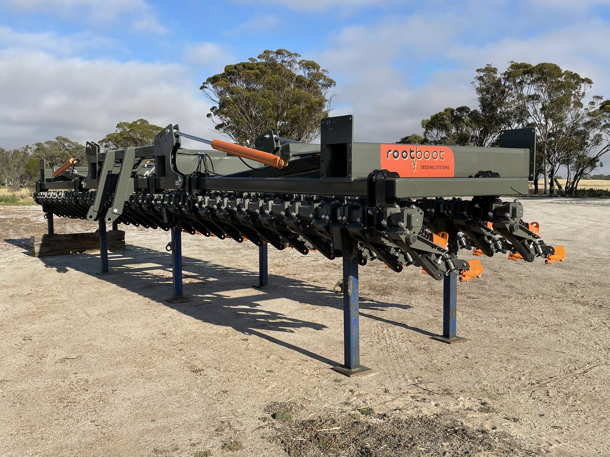 crazy_cksas's tweet image. Mrs said you don’t need to work New Years Day. Me but I’m busting to put my Christmas present together! Got delivered early November &amp;amp; with harvest I haven’t had a chance to get the wheels on. #rootboot #razordisk