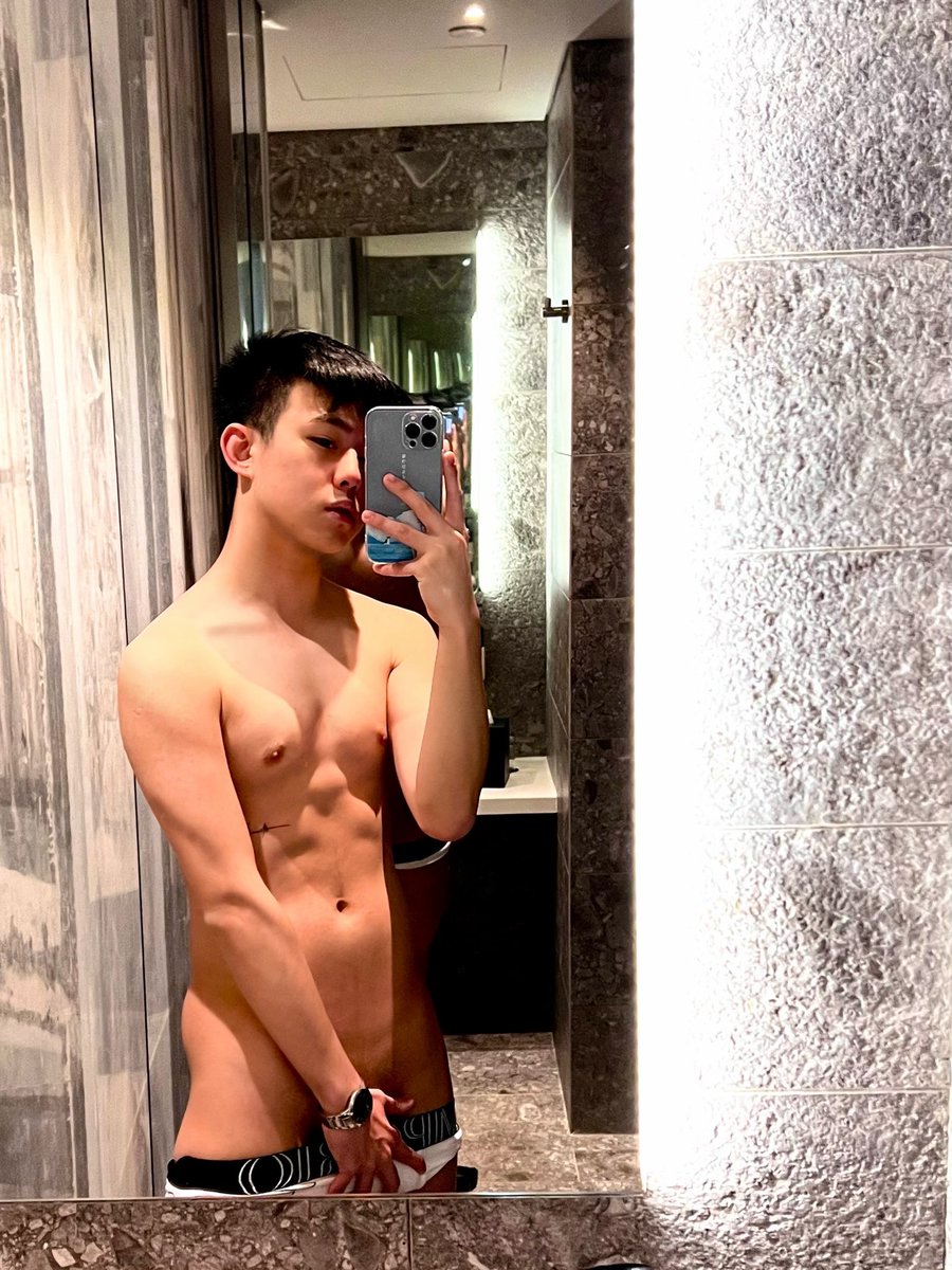josephc0628's tweet photo. 4/6
Happy new year✨
要除咗佢換條紅色底褲🤤
Retweet for more
Instagram: josephc020628 https://t.co/if00JOCIDy
