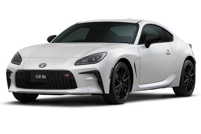 いいかい?1枚目が『86GR』
2枚目が『86GR SPORT』
続いて『86GRMN』
そして『GR86』だ。
分かったね? 