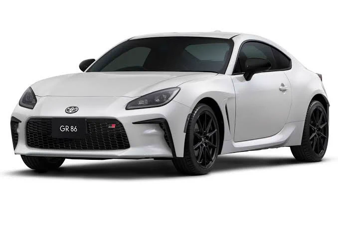いいかい?1枚目が『86GR』
2枚目が『86GR SPORT』
続いて『86GRMN』
そして『GR86』だ。
分かったね? 