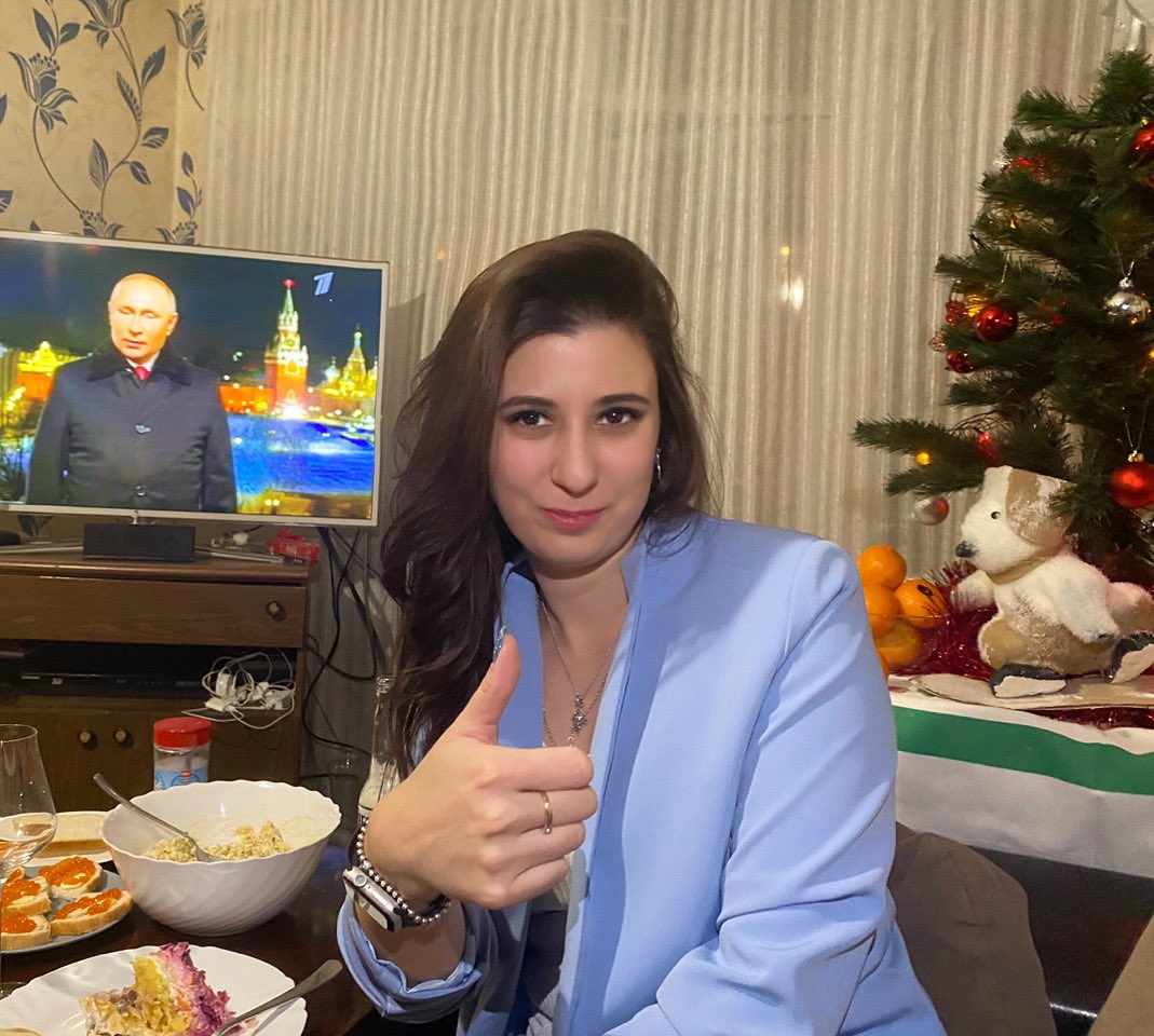 С Новым 2022 Годом! 🎄🎉🍾

Крепкого здоровья, огромного счастья, везения, денег, большой и чистой любви!!!
Успеха во всем!!! 
Исполнения желаний!!! 
Волшебства и улыбок!!!
Ярких красок в жизни и солнечной погоды на душе!!!🎅🏻🥳💙

#НОВЫЙГОД #НГ #праздники #Москва #Зюзино #ЮЗАО