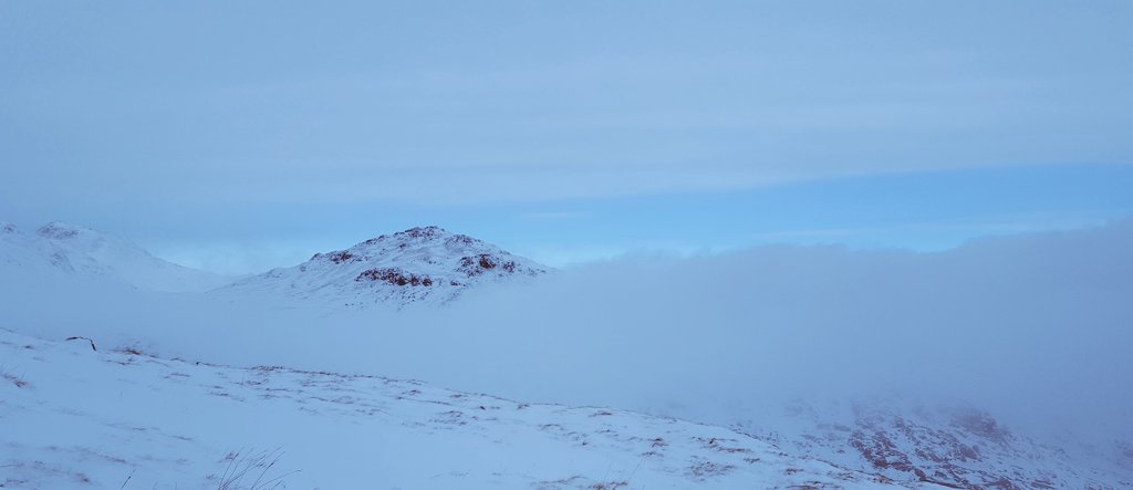 runtirol's tweet photo. Happy New Year ๐ #NewYear2022
From a winter run up Wet Side edge. Here's to many more this year. #AlpineRunning #Fellrunning https://t.co/0cGl1HprcC