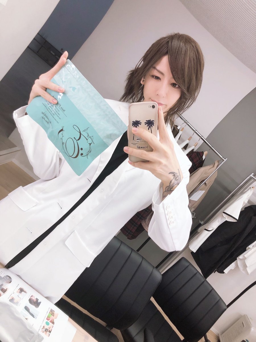lily_salon0611's tweet photo. 🎍エステサロンLilyからお年玉プレゼント🎍運試しに参加しませんか⁉️

フォロー＆リツイートしてくださる方の中から抽選で1名様に

『楽天総合1位コスメ DearLily全17商品フルセット‼️』
https://t.co/OFPAazgnIp

をプレゼント！おみくじ代わりに是非 笑
〆切は1��31日まで
#楽天総合1位コスメ #懸賞 https://t.co/BAlB2ovxRa