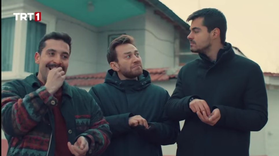 Anlik eniste/yenge bekleyen tum fandomlar
#Dispatch