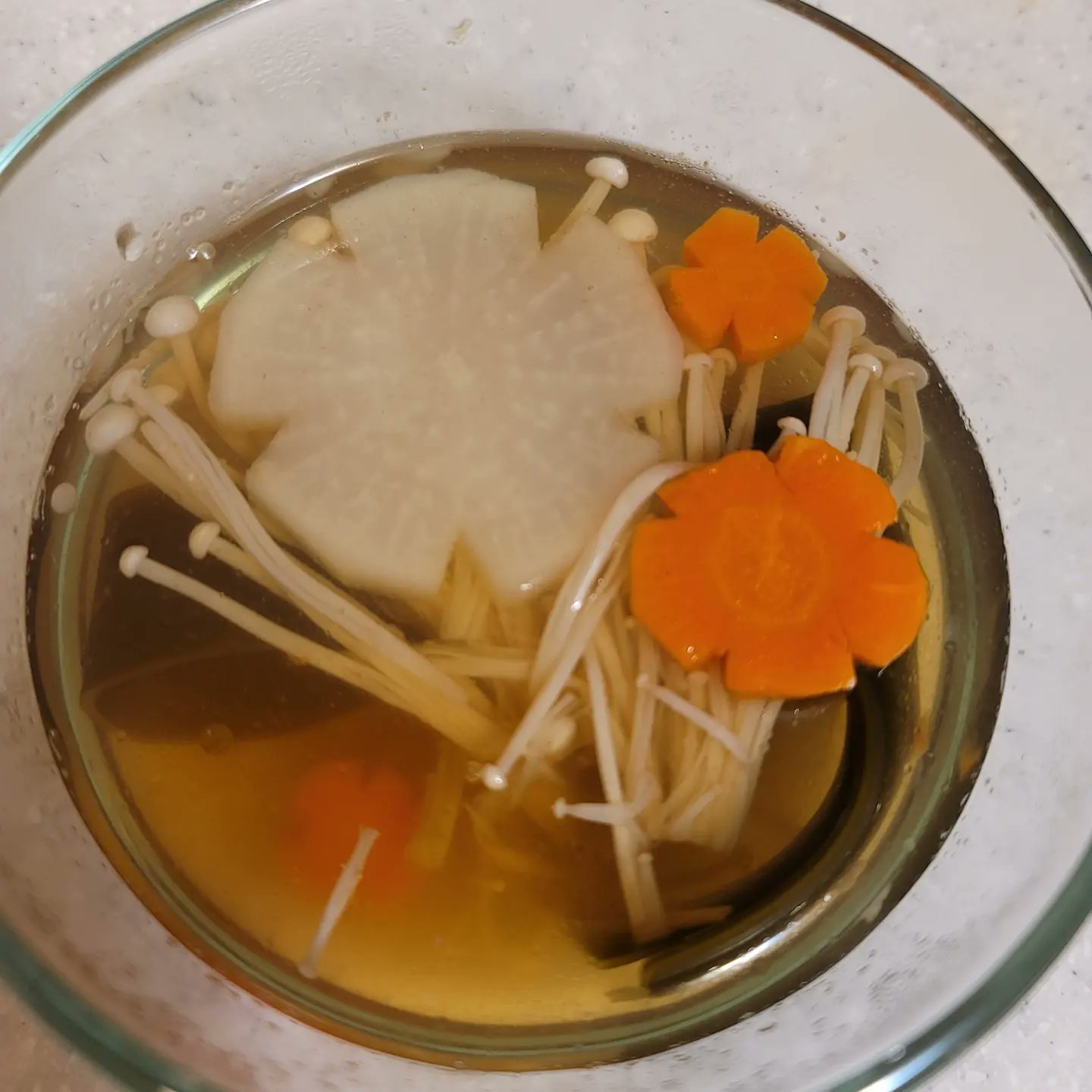 Jill N Tokuda Prepped Ozoni To Take A Bowl To A Friend And Forgot The Kamaboko Was Pretty Happy W My Carrot Daikon Flowers Newyearstradition Nye T Co Mbk9ljqa4e