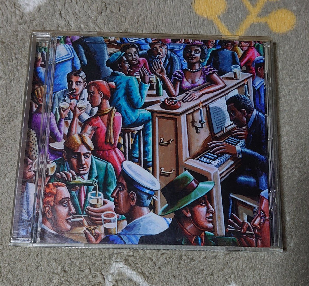 manabubu0421's tweet photo. 2022年の最初に聴くCD💿️

Live at The Jazz Cafe🎵🎸

#ProjeKctOne 
#KingCrimson https://t.co/tEwpx7DYkO