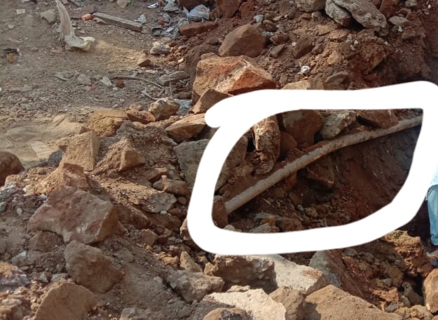 NandanvanCHS's tweet photo. @iGopalShetty @mybmcWardPN @Dev_Fadnavis @Yogeshsagar09 @MPLodha main water supply line to Nandanvan CHS is broken during construction work by @AjmeraRealty .Water is a basic necessity &amp; we are now deprived of it since the last two days due to illegal work done by @AjmeraRealty https://t.co/5z19miUPjL