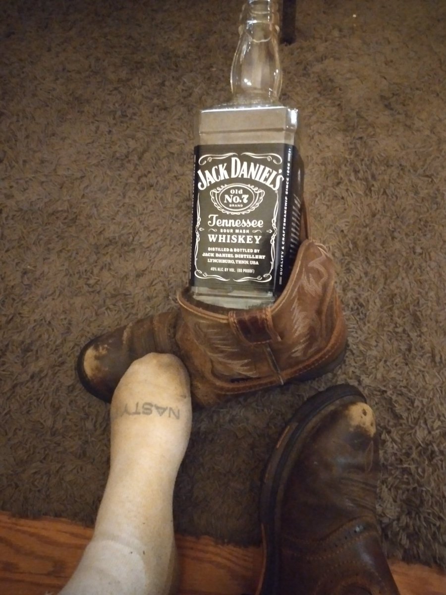constructionsox's tweet photo. Party time!
#jack #ripe #socks #boots
#smelly #nasty #dirty https://t.co/KescyeK8eN