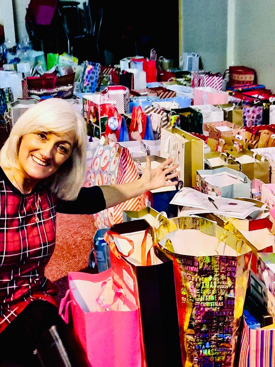 bfastmet's tweet photo. Belfast Met is proud to announce that Heather Houston, Belfast Met Lecturer in Enterprise &amp; Business Services has been awarded an MBE in the Queen’s Birthday Honours List 2022 ‘For Services to Further Education and the Elderly Community’.

Congratulations Heather! https://t.co/CN7kKYnlIo