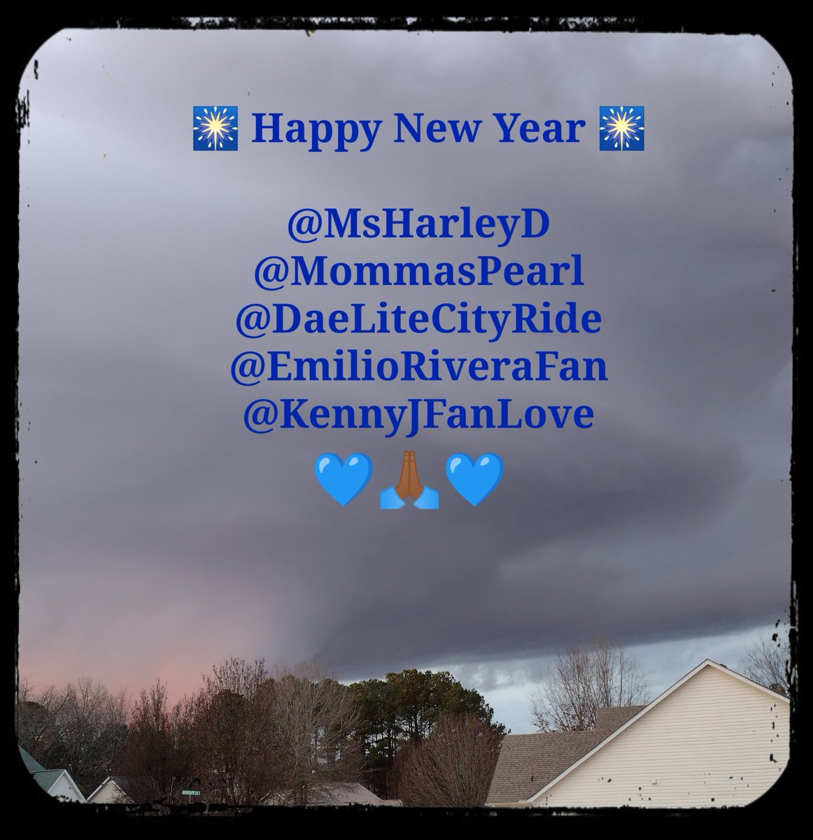 FAFOWOKEAFTOO's tweet photo. Intriguingly, lovely Georgia New Year's Eve sky. Thank u for the love and support. #HappyNewYear
May God turn your dreams unto accomplishments. ๐๐๐๐ ๐๐๐พ๐ #GodFirst #2022 #letsdothis #fugcovid #oldoutnewin
@MommasPearl @DaeliteCityRide
@EmilioRiveraFan
@KennyJFanLove https://t.co/DJXvZYFpFI