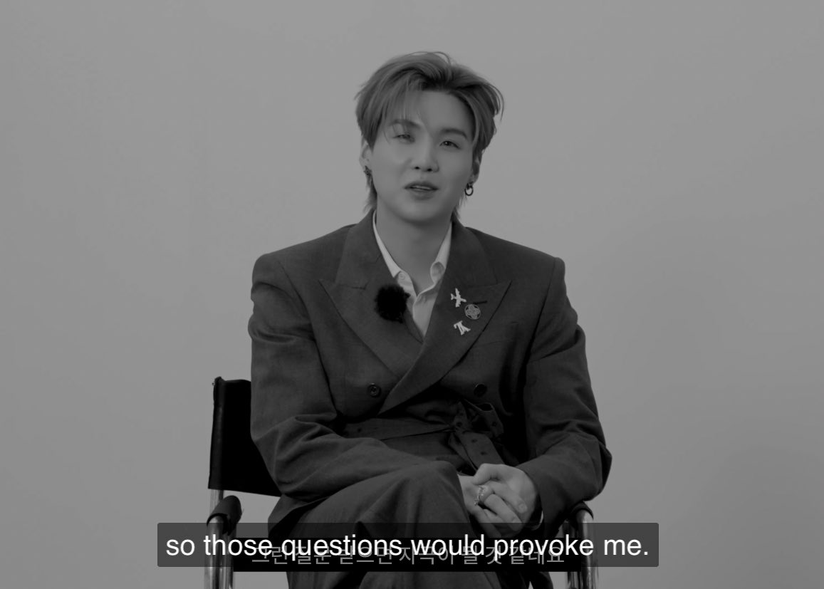 MlNSUGA39's tweet photo. “What can you accomplish if you’re so lazy like that?” “ what would you do with such laziness?” 
Please remember that these questions provokes yoongi https://t.co/WC1Ln0AWVK