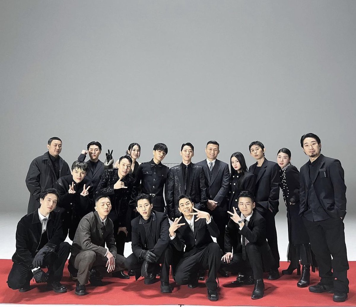 janegyeom's tweet photo. อมก ศิลปิน AOMG มารวมตัวกันใน MV เพลง To Life - Jay Park  ~ เท่มากกกก 🤧

#AOMG #JayPark #박재범 #ToLife https://t.co/1gsK9UGCzI