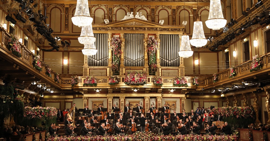 Christmas Concert In Vienna 2022 Vienna Philharmonic On Twitter: "Ring In The New Year With The Vienna  Philharmonic's New Year's Concert With @Dbarenboim Live From The  @Musikverein Wien, Now At 11.15 Am (Cet). ✨ Check With Your