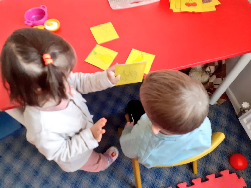 Akran öğrenmesi yönteminde öğrenciler öğreterek öğrenirler.Alyamız da öğretmenlik ruhuyla doğanlardan :)
<a href="/Aksaray_MEM/">Aksaray İl Millî Eğitim Müdürlüğü</a>
<a href="/BMDozelegitim/">Betül Mehmet Dinç Özel Eğitim Anaokulu</a>
#özeleğitim #akranöğrenmesi #CocukRuhu