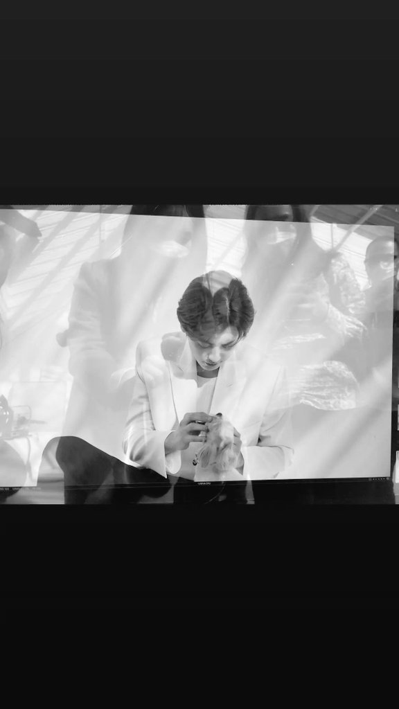 찬열 tweet media