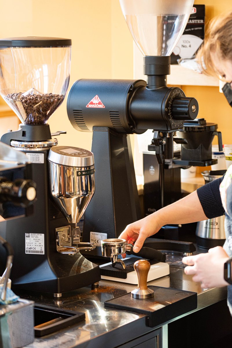 Start your 2022 with a good cup of coffee, right here at Reading! Happy New Year, everyone! 🎉