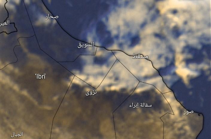 🚩 متابعة/ امطار متفاوتة الغزارة هذه اللحظات على أجزاء من ج الباطنة والداخلية وش الشرقية ومسقط ولله الحمد..