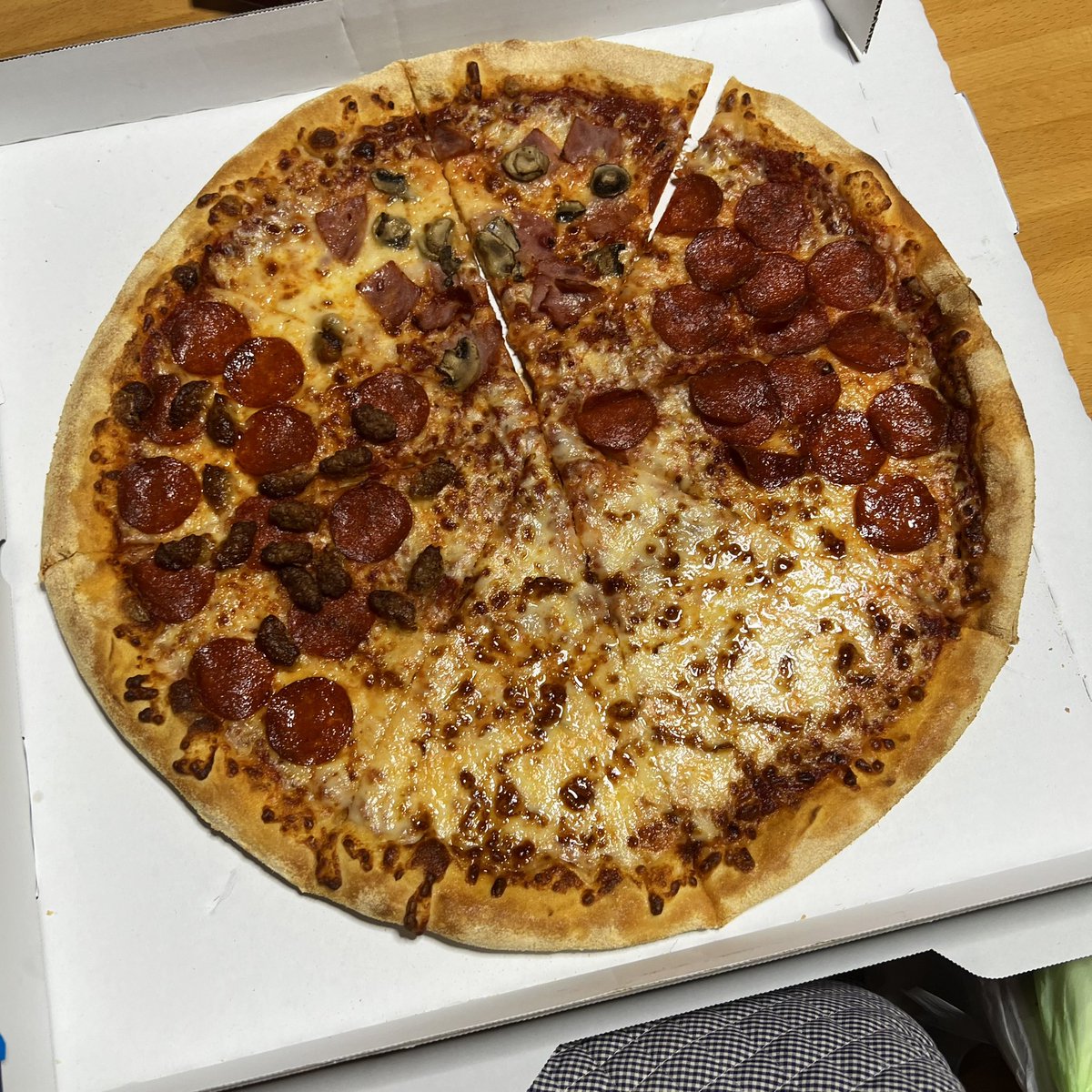 みんなの ドミノ ピザ ケーキ テイクアウト 口コミ 評判 食べたいランチ 夜ごはんがきっと見つかる ナウティスイーツ