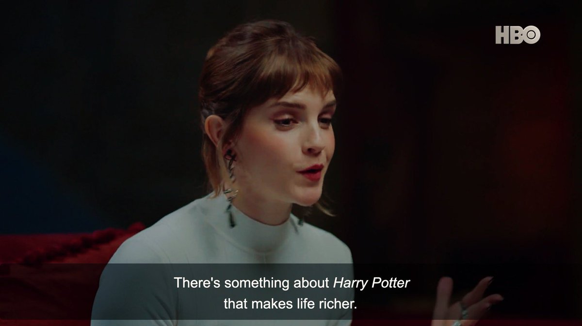 ouatineroda_'s tweet photo. "hay algo en harry potter que enriquece la vida. como, cuando las cosas se ponen realmente oscuras y los tiempos son realmente difíciles las historias nos dan lugares a los que podemos ir donde podemos descansar y sentirnos sostenidos."<3 #HarryPotter #HarryPotter20thAnniversary https://t.co/c08m44C4xk