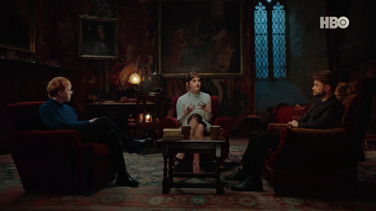 ouatineroda_'s tweet photo. "hay algo en harry potter que enriquece la vida. como, cuando las cosas se ponen realmente oscuras y los tiempos son realmente difíciles las historias nos dan lugares a los que podemos ir donde podemos descansar y sentirnos sostenidos."<3 #HarryPotter #HarryPotter20thAnniversary https://t.co/c08m44C4xk
