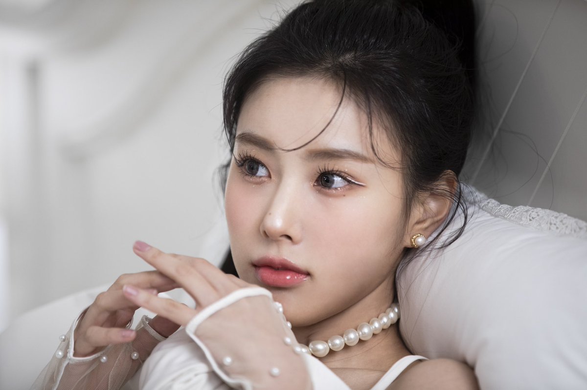 kang hyewon pics (@picshyewon) on Twitter photo 