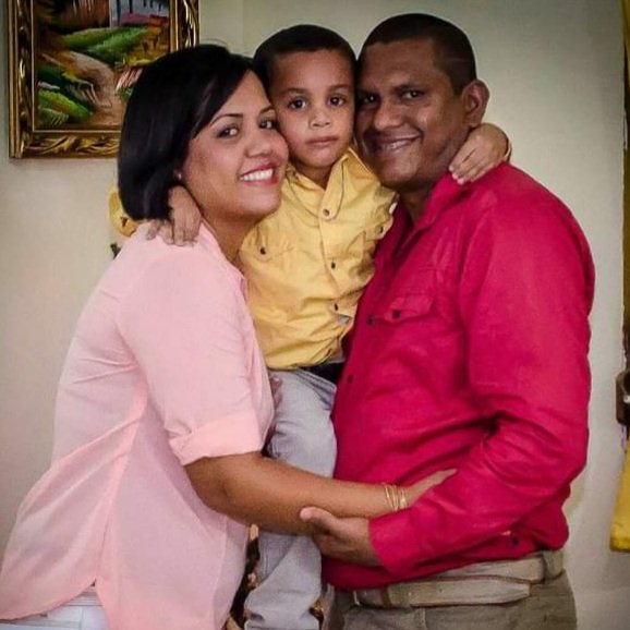 Nos informan que entrando este nuevo año 2022, murio el colega reportero Franklin Franco quien era el camarógrafo de Televen y Globovisión en el estado Sucre. Paz a su alma..Hijo Hijo seguirá informando
instagram.com/p/CYL3of2Oash/…