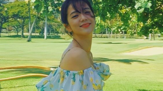 jisoogaIIery's tweet photo. to my everything, i wish u a happy happy birthday! i love u with all my heart. hoping &amp; praying that you'll get the happiness that u deserve, tysm for always being with us. take care always queen &amp; have a wonderful day 🎂🥳

#OurPrideJISOOday
#첫눈처럼_다가온_지수의_생일을_축하해 https://t.co/y6bdPnDJyY