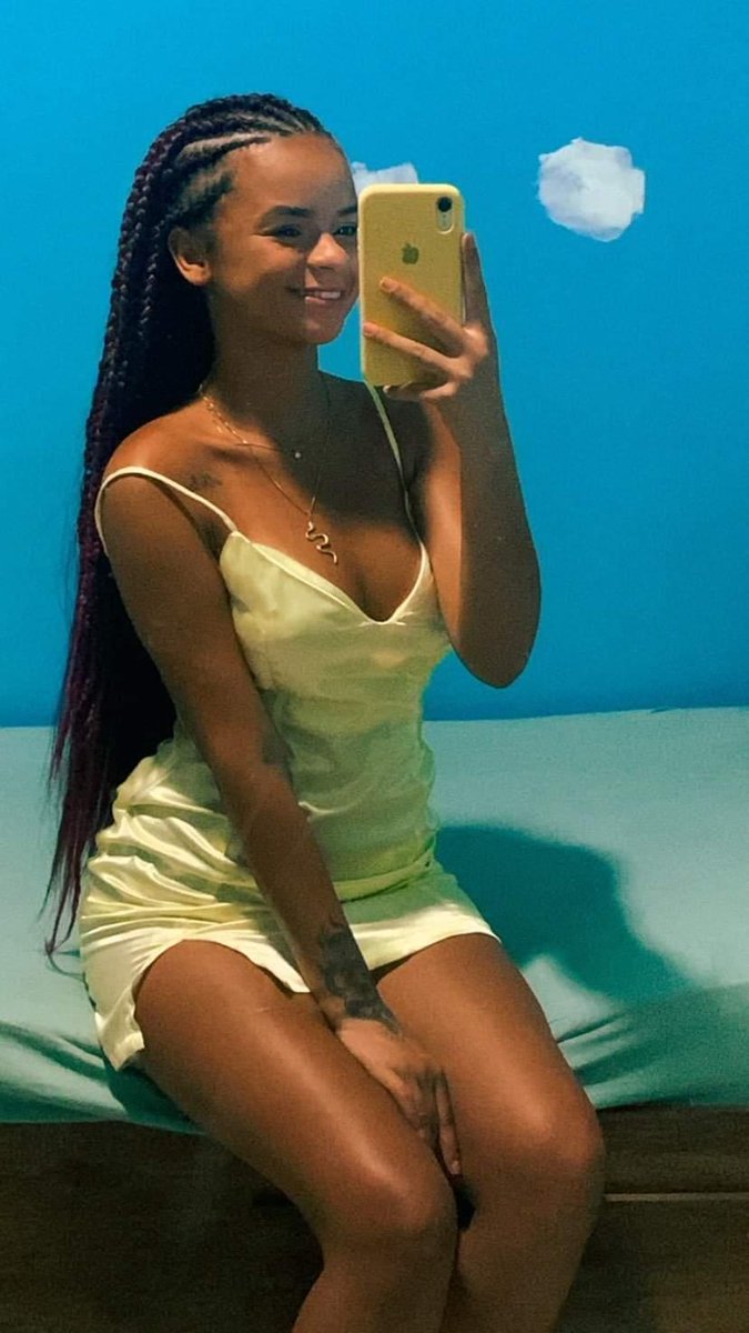 JoyceeS321's tweet photo. Para começar o ano bem 😌💛 https://t.co/M0BTr6Ann4