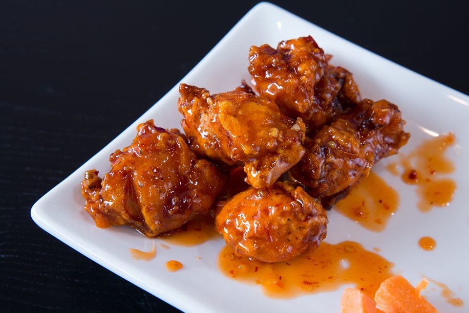 HalalRun's tweet photo. Bored? Grab a burger! 

For details check out Atomic Wings - Hyattsville, MD 

Learn more ➡️ https://t.co/y1cMci1wa0 

📸: Atomic Wings 

@AtomicWings #halalrun #atomicwings #eathalal #halalfood https://t.co/zkErMwMLon
