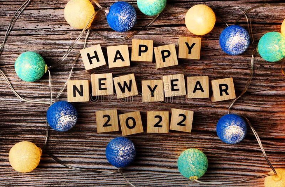 Hello 2022! See you back on January 3rd! 💙🧡💚